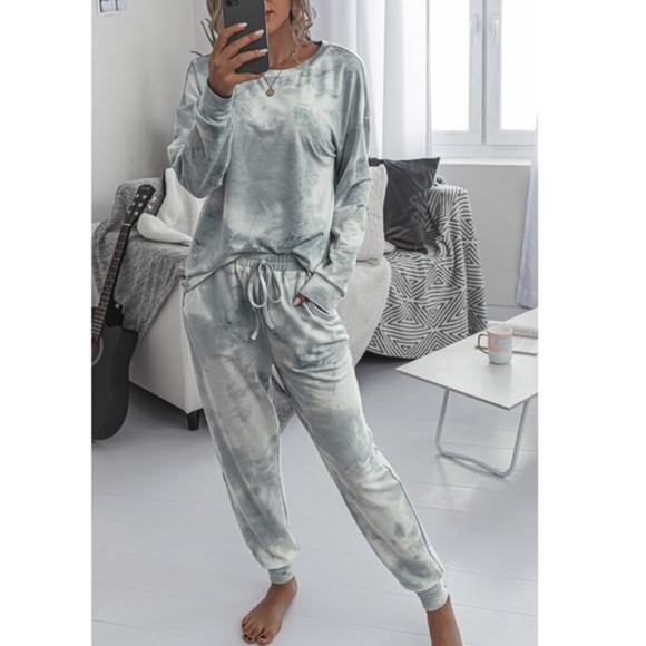Tie Dye joggers lounge set - Picture 2 of 3